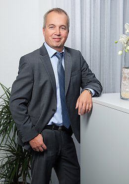 Oliver Schmid